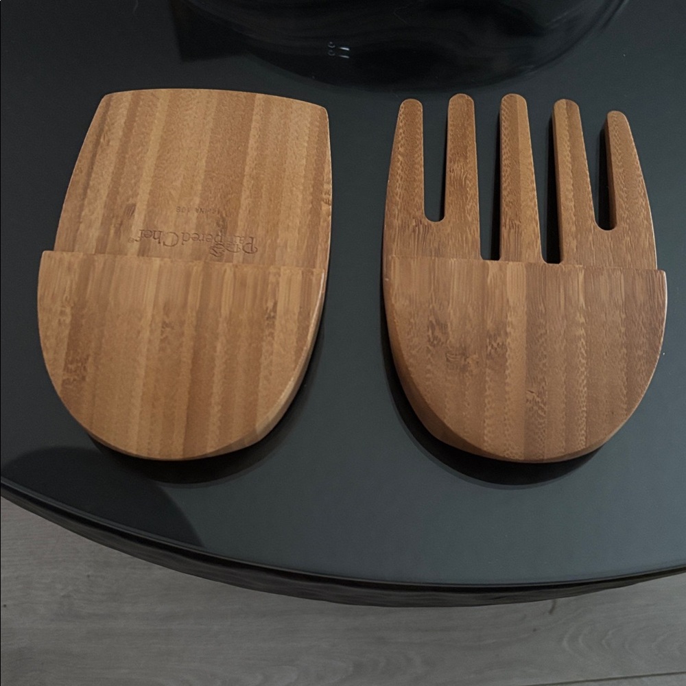 PAMPERED CHEF
BAMBOO SALAD CLAWS